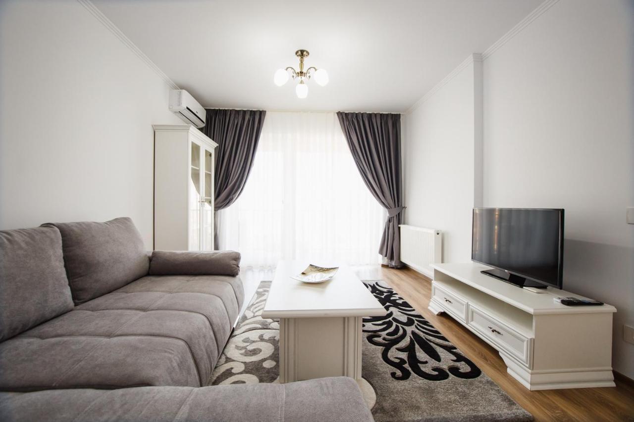 Bright & Elegant Central Apartment Oradea Dış mekan fotoğraf